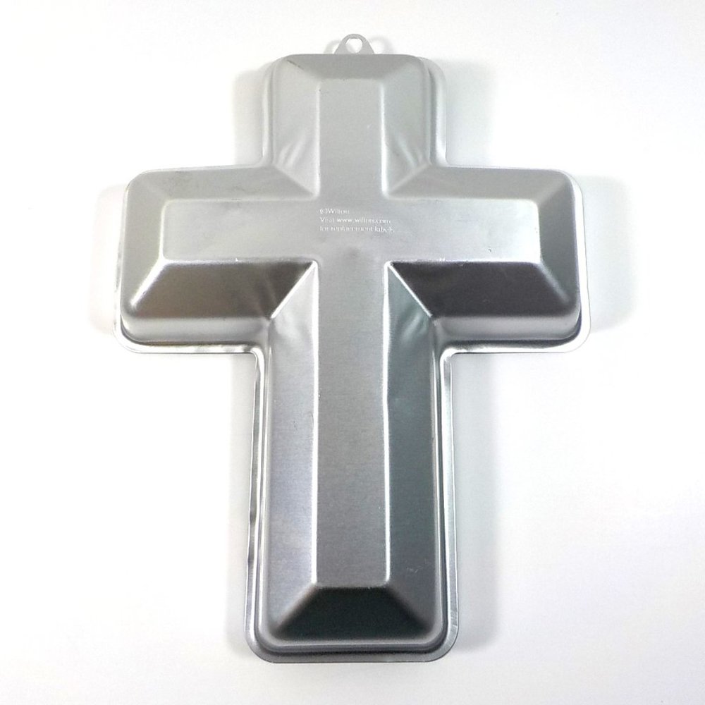 Wilton Cross Shaped Aluminum Cake Pan 14.5 x 11.5